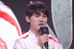 kaiyun -JackeyLove官方宣布险胜新规，RNG引发争议！的简单介绍