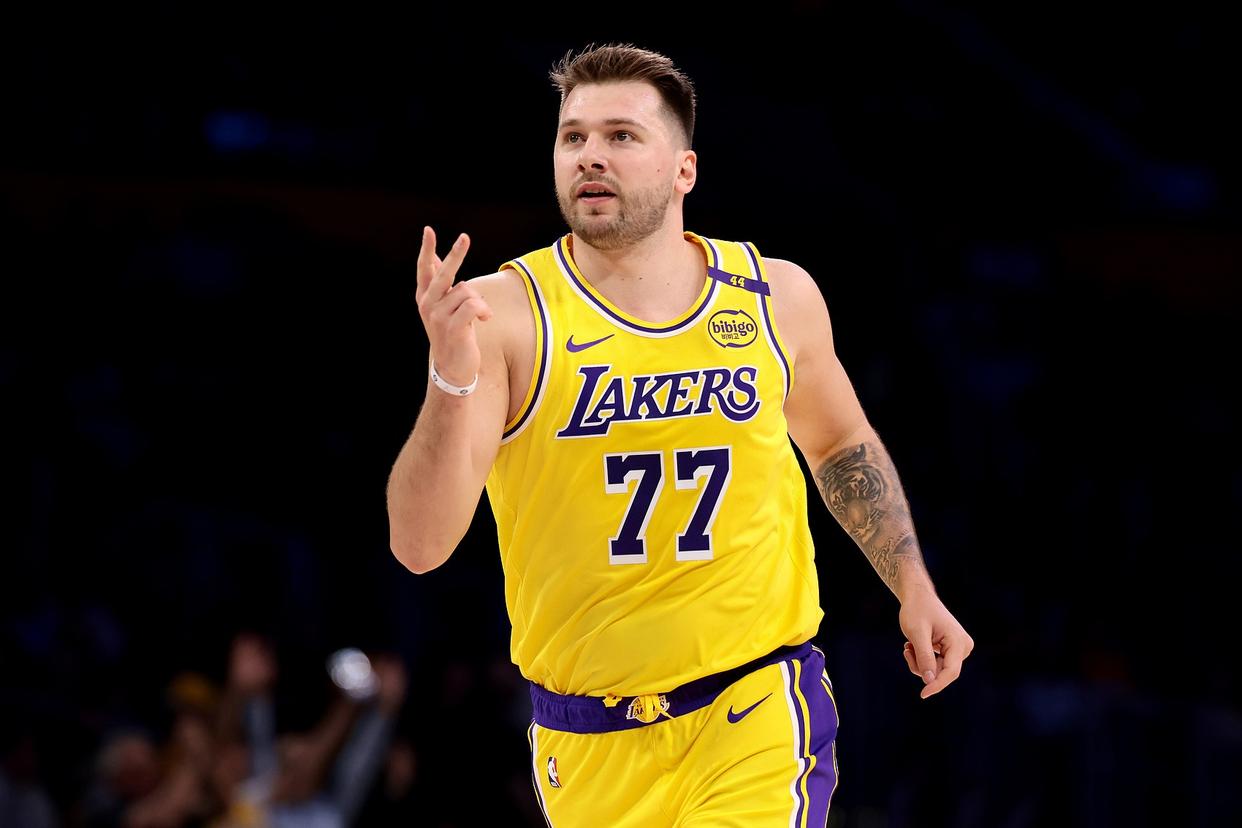 东契奇官方宣布出色发挥新规,利物浦引发争议!(东契奇助攻新高) 东契奇官方宣布出色发挥新规,利物浦引发争议!(东契奇助攻新高)